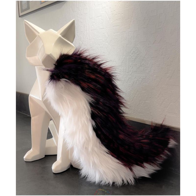 “WOLF SIGNATURE” PURPLE WINE