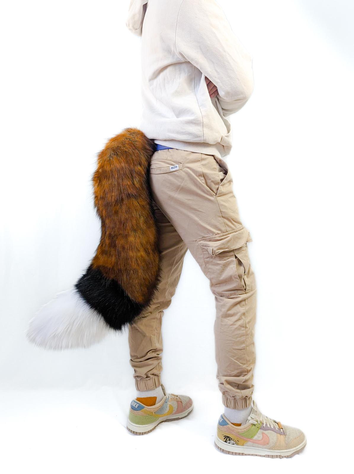 Model “FLASH OF FOX”