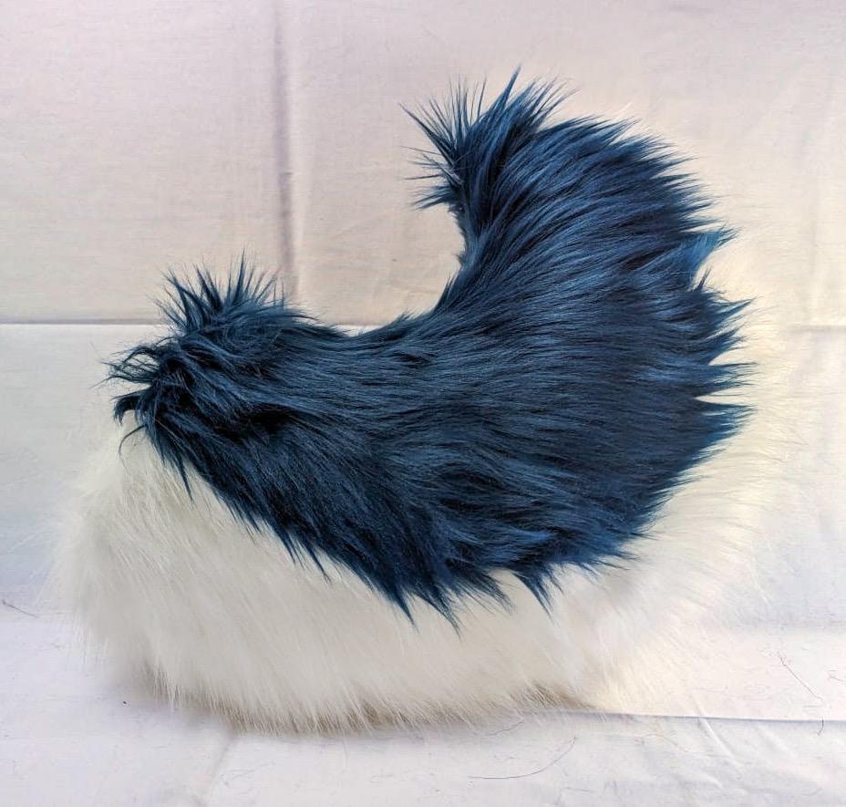 “CRYSTAL CLAW” model